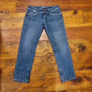 Miss Me Cropped Skinny Jeans with Ankle Zip
